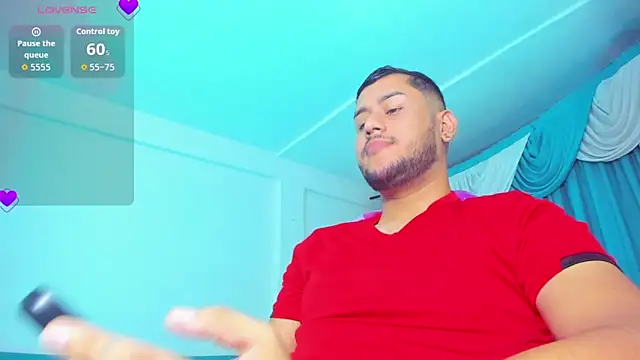 Snapshot of Latino_Hot_Boy chatting on 11.21.25 Latino Hot Boy online show from 11.21.25