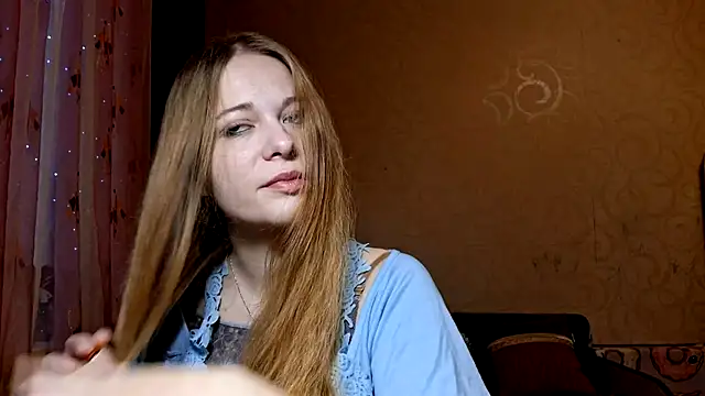 RomonaBustad online show from 12.05.25