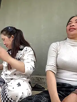 Snapshot of pitty_mymi chatting on 03.19.26 pitty mymi online show from 03.19.26