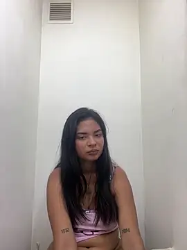 Snapshot of lizmy chatting on 03.09.26 lizmy online show from 03.09.26