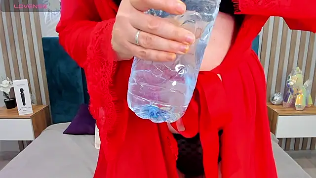 Valerie King online show from 11.16.25