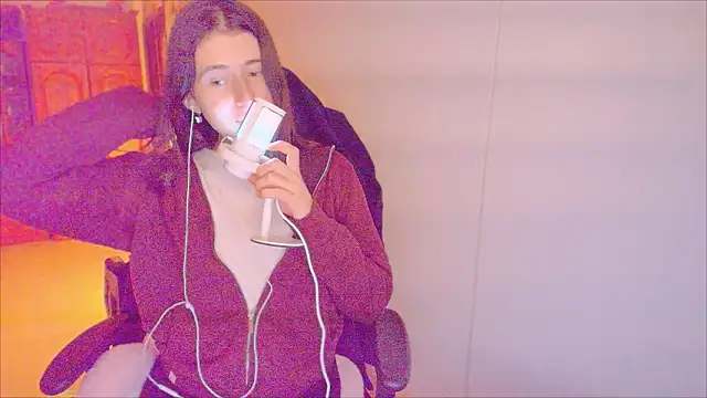 Snapshot of KristinaScott chatting on 02.11.26 KristinaScott online show from 02.11.26