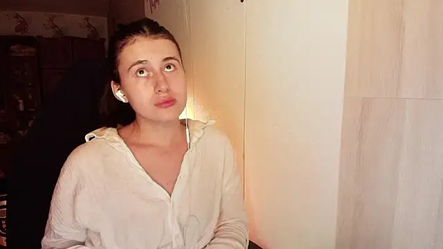 Snapshot of KristinaScott chatting on 02.28.26 KristinaScott online show from 02.28.26