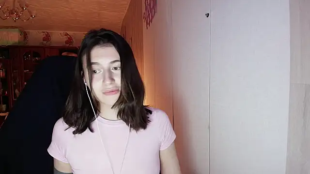 Snapshot of KristinaScott chatting on 03.01.26 KristinaScott online show from 03.01.26