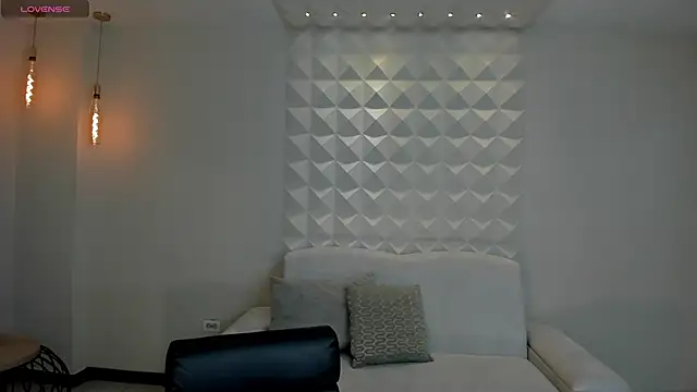 SophieLanne online show from 03.11.26