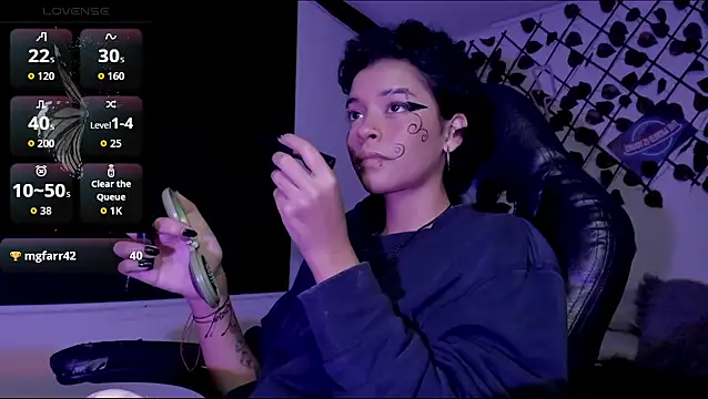 Anny Kiitty online show from 04.20.26