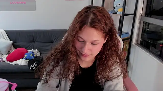 iam Nikki online show from 04.15.26