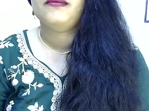 Muskan Jha online show from 04.30.26