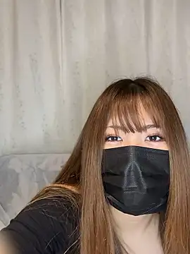 Snapshot of Rino_4869 chatting on 11.23.25 Rino 4869 online show from 11.23.25