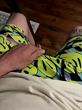 Snapshot of Skaterboy678 chatting on 11.15.25 Skaterboy678 online show from 11.15.25