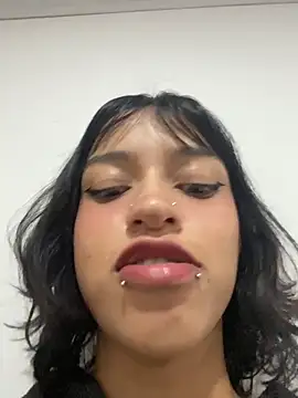 LiilithStonne online show from 12.20.25