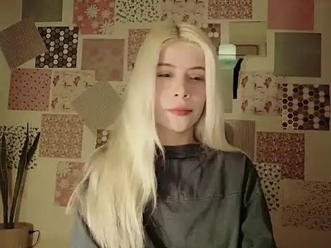 Snapshot of kalitsa_ chatting on 11.17.25 kalitsa online show from 11.17.25