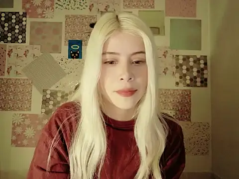 Snapshot of kalitsa_ chatting on 11.18.25 kalitsa online show from 11.18.25