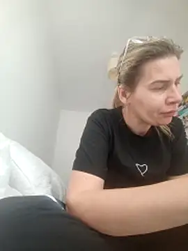 NaughtyClaudia  online show from 02.24.26