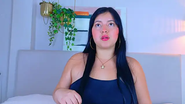 MiaSchtt online show from 03.04.26