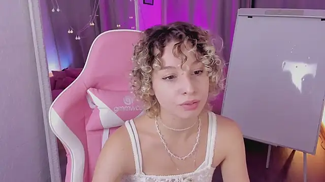 Mary Wohlberg online show from 11.25.25