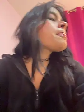 Sophie wyld online show from 11.20.25