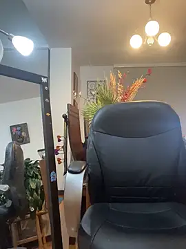 Boyfriend-Hot online show from 11.17.25