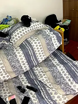 Boyfriend-Hot online show from 02.12.26