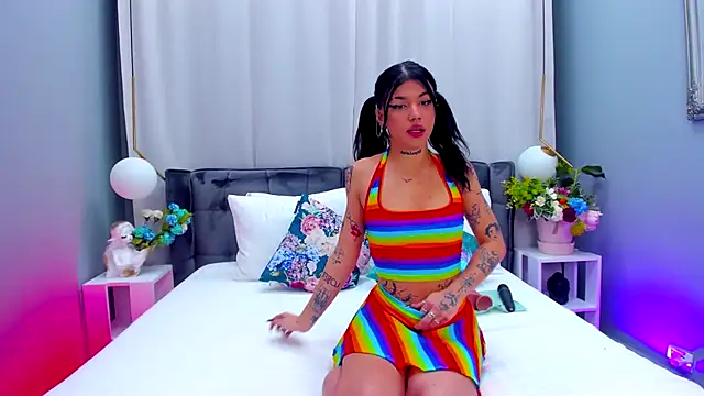 YasminWild online show from 11.26.25