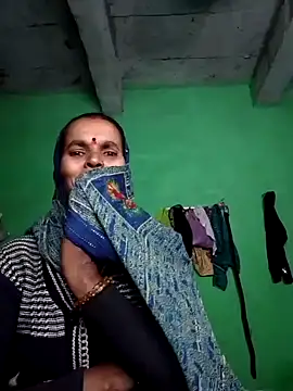 Snapshot of Rxpriya chatting on 11.19.25 Rxpriya online show from 11.19.25