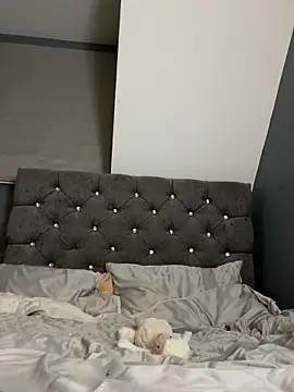 Blonde Bunny online show from 04.16.26