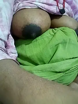 Anushasharma89 online show from 02.04.26