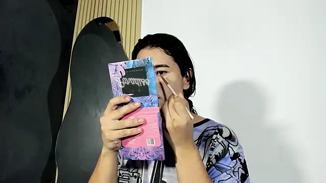 Angel-umbra online show from 12.17.25