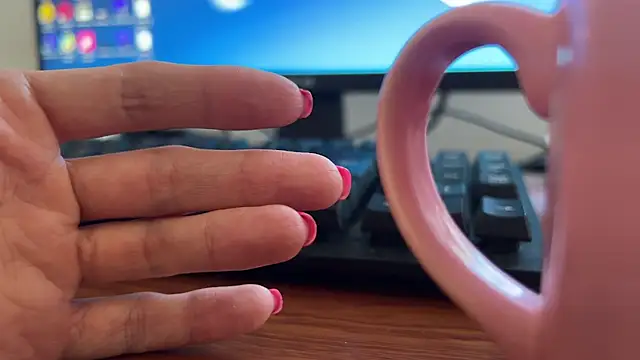 Snapshot of inked_witch chatting on 09.23.25 inked witch online show from 09.23.25