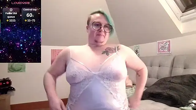 queerlyjaz online show from 01.14.26