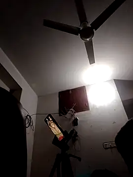 Snapshot of Powerfull08 chatting on 11.28.25 Powerfull08 online show from 11.28.25