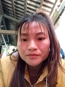 Lee-Thee online show from 11.27.25