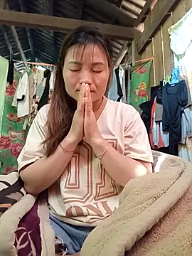 Lee-Thee online show from 11.28.25