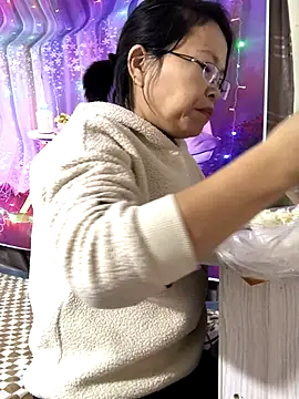 Yes-Baby-A online show from 12.02.25