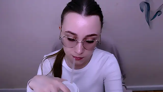 MillaTems  online show from 04.06.26