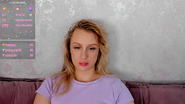 Snapshot of KiraRuiz chatting on 03.02.26 KiraRuiz online show from 03.02.26