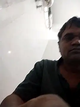 Snapshot of Sagarnp chatting on 11.19.25 Sagarnp online show from 11.19.25