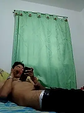 noah77  online show from 03.17.26