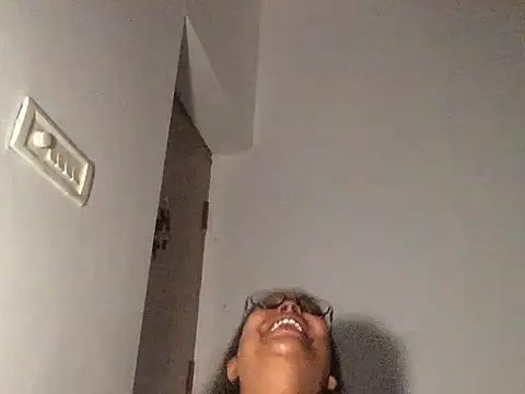 raveena hot online show from 12.16.25