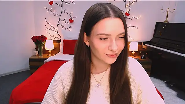 Snapshot of charming_berry chatting on 11.25.25 charming berry online show from 11.25.25