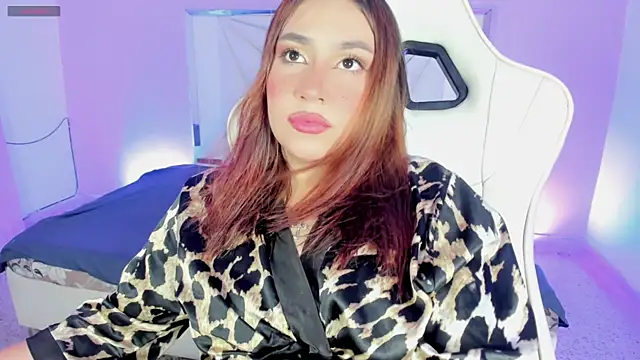 Snapshot of Isabella_saenzz_ chatting on 11.27.25 Isabella saenzz online show from 11.27.25