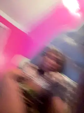 Snapshot of prplbunni chatting on 11.29.25 prplbunni online show from 11.29.25