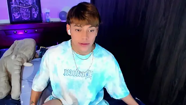 Snapshot of Jin_kougasaki chatting on 11.27.25 Jin kougasaki online show from 11.27.25