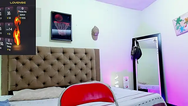 Snapshot of blorelopez chatting on 02.25.26 blorelopez online show from 02.25.26