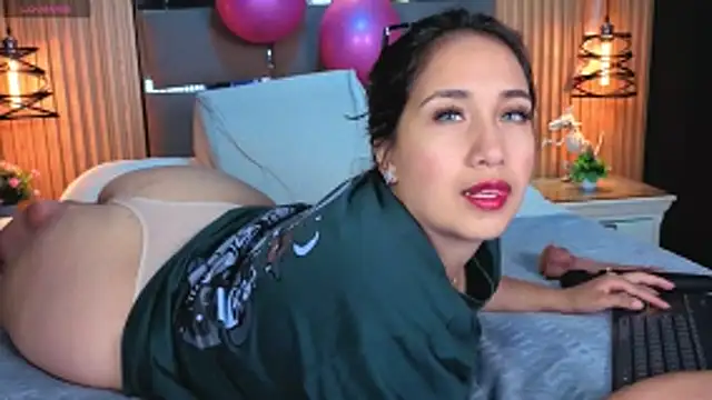 Lauroberts7 online show from 03.13.26