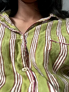 Snapshot of Neha_010 chatting on 11.28.25 Neha 010 online show from 11.28.25