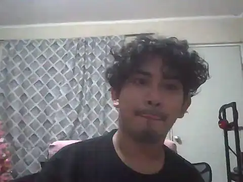 Snapshot of chikis_18 chatting on 01.09.26 chikis 18 online show from 01.09.26