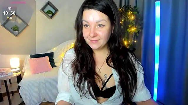 still  her online show from 12.19.25