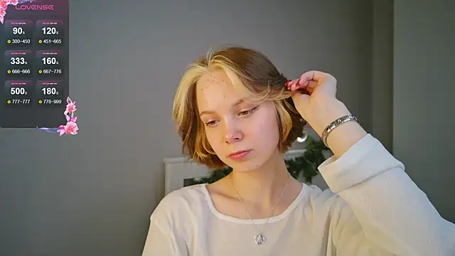 UmbraVelour online show from 01.15.26