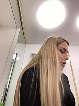 Chloe GraceeX online show from 03.03.26